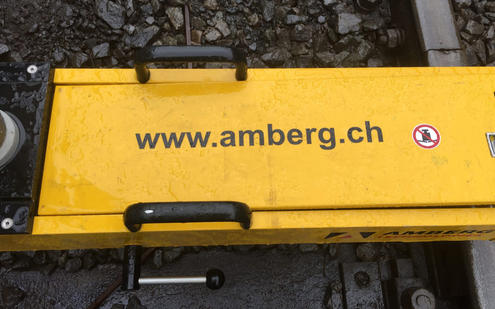Contrôle géométrique de voie ferrée par chariot mesureur « Amberg »